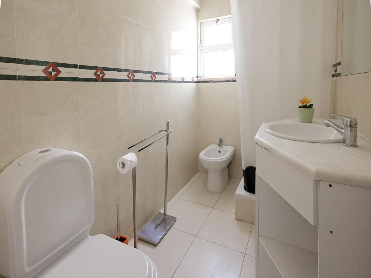Praia Da Oura Apartment - 100 M From The Beach - By Bedzy Albufeira Esterno foto